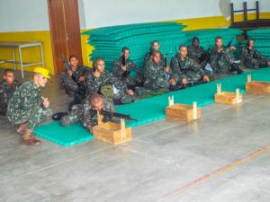 Instrução de Armamento (ParaFAL) - Recrutas - 21 MAR 17