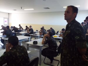 Visita dos Oficiais do Batalhão Dompsa na ESAO - 05 OUT 17