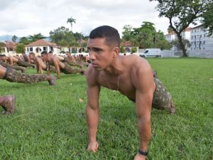 Treinamento Físico Militar